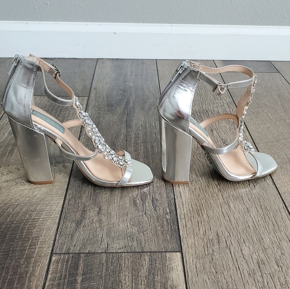 Betsey Johnson | Blue Lydia- 6B - Picture 3 of 8